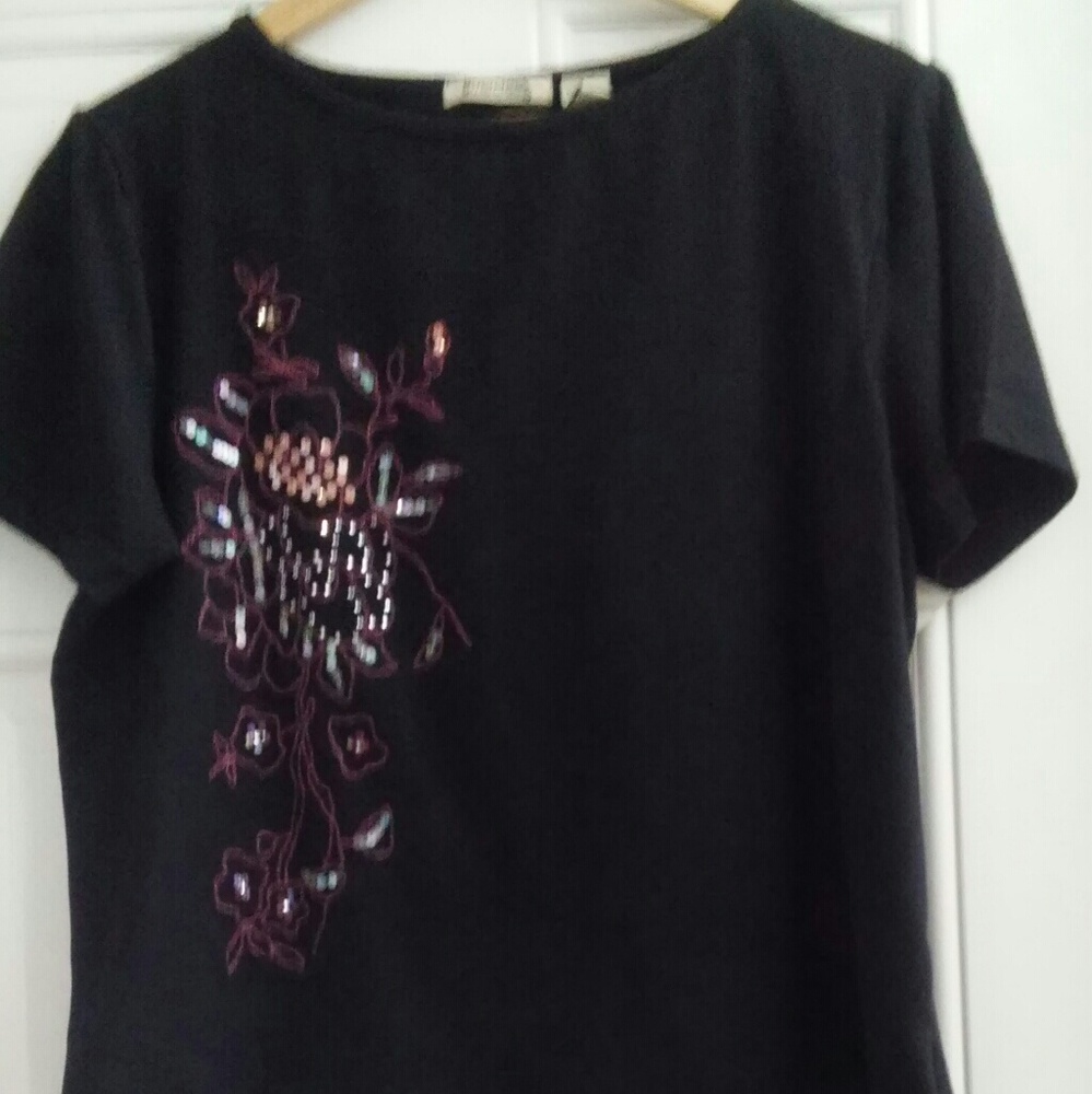 Black t shirt